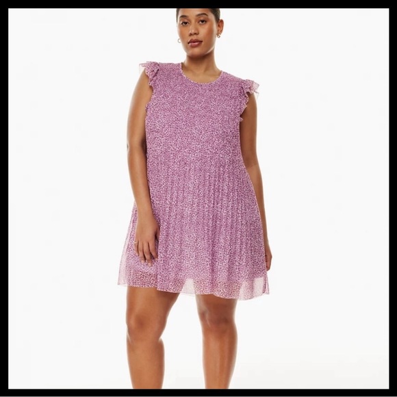 Wilfred Dresses & Skirts - Wilfred Daydreamer Sleeveless dress with tags on